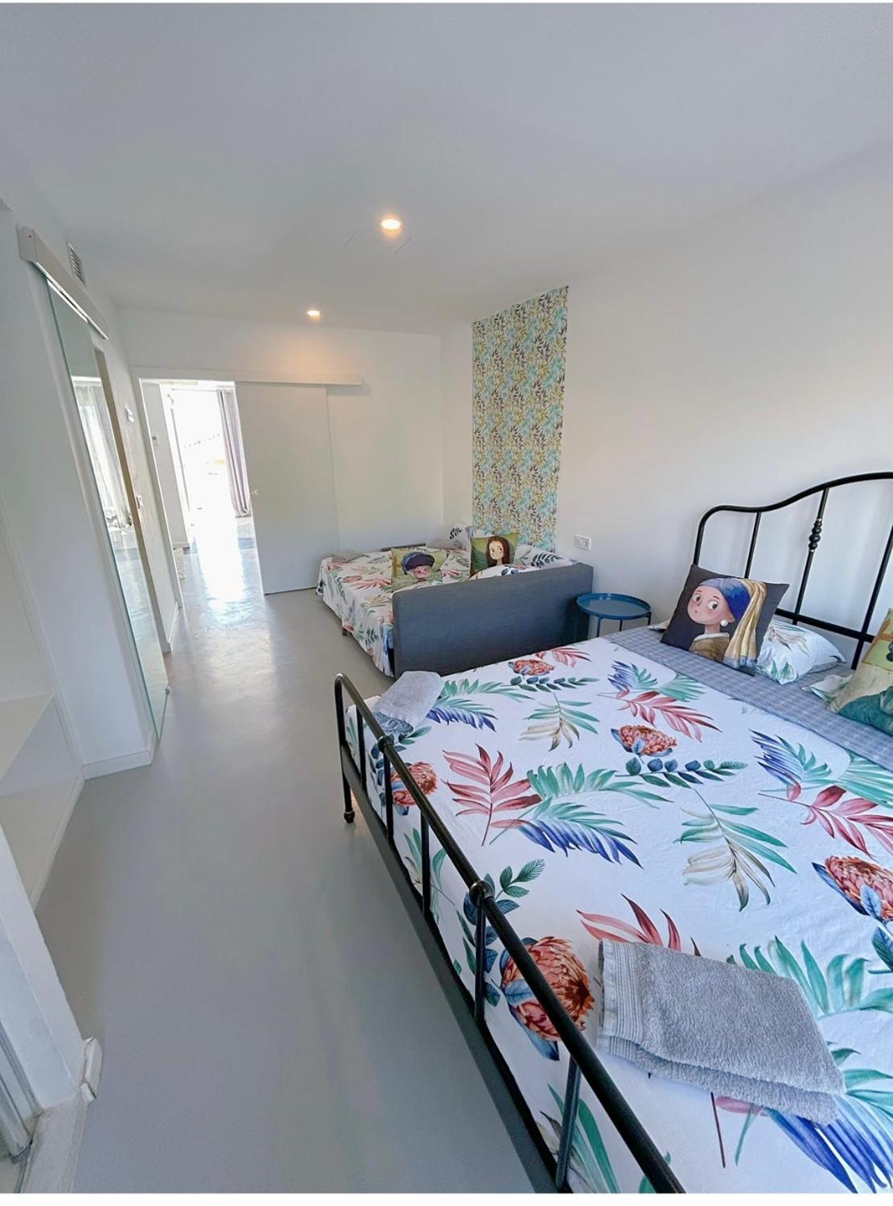 Hug Hotel2022 El Carrer del Canonge Ngoại thất bức ảnh
