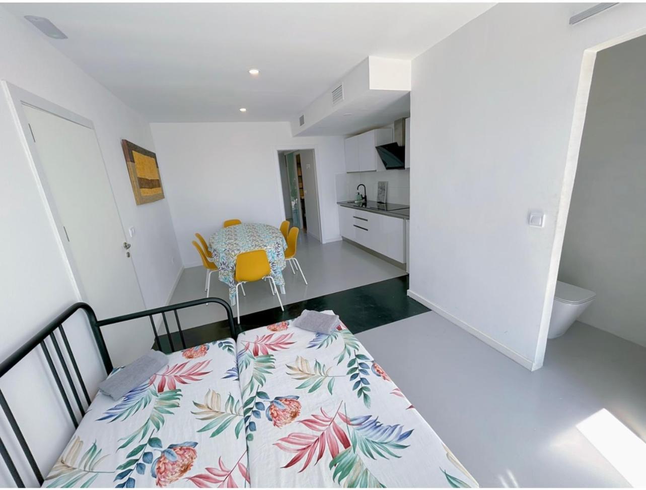 Hug Hotel2022 El Carrer del Canonge Ngoại thất bức ảnh